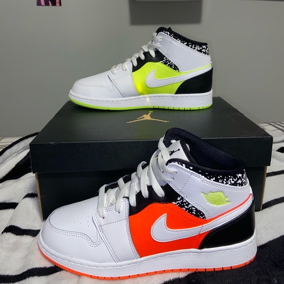 SOLD - Picture 5 of 5